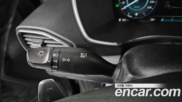 Hyundai Santafe 2022 — photo 33