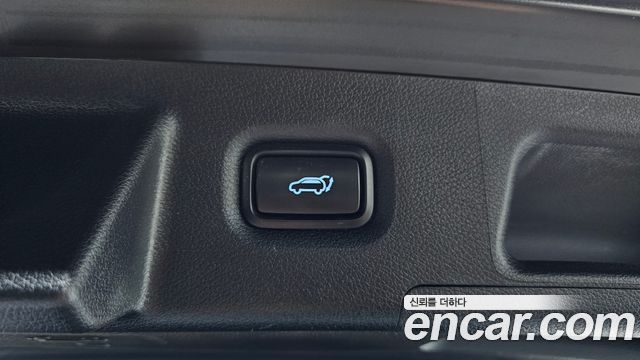 Hyundai Santafe 2022 — photo 34