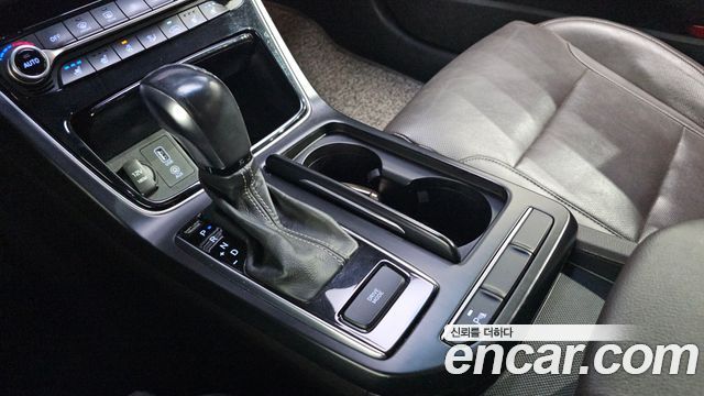 Hyundai Grandeur 2017 — photo 9