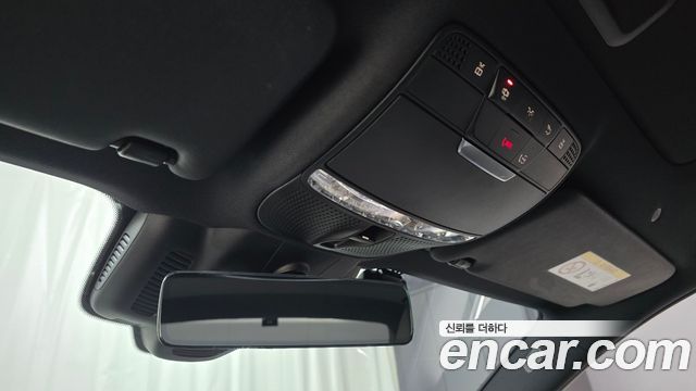 Mercedes-Benz E-Class 2021 — photo 29
