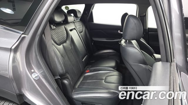 Hyundai Santafe 2019 — photo 11
