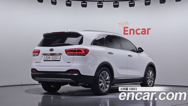 Kia Sorento 2017 — photo 2