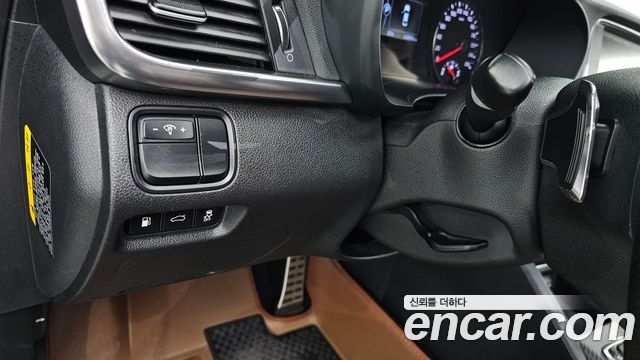 Kia K5 2016 — photo 25