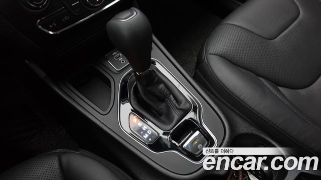 Jeep Cherokee 2020 — photo 12