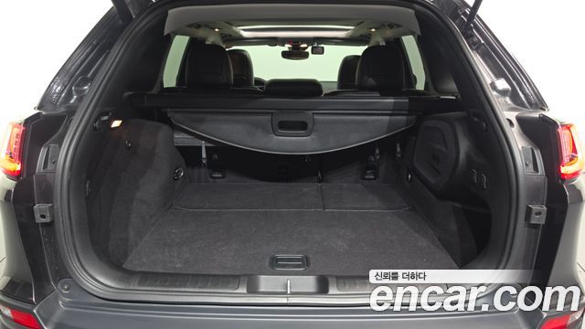 Jeep Cherokee 2020 — photo 31