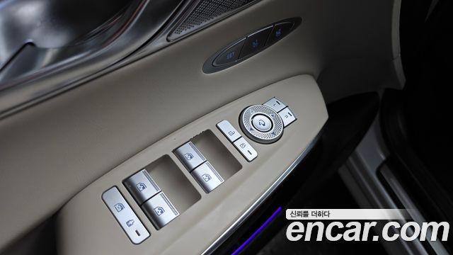 Genesis GV70 2021 — photo 19