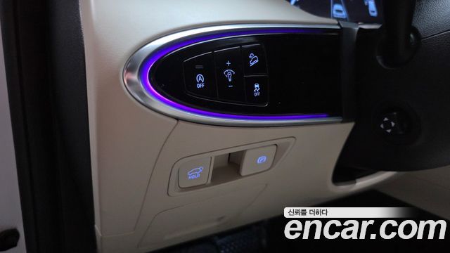 Genesis GV70 2021 — photo 20