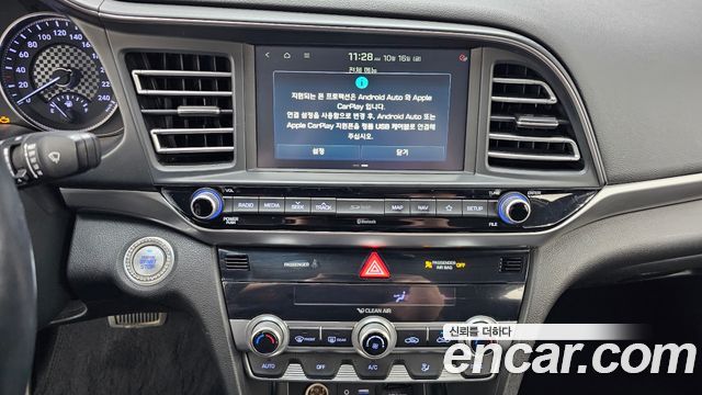 Hyundai AVANTE 2019 — photo 20