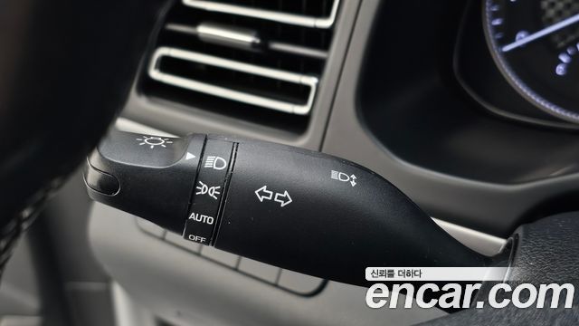 Hyundai AVANTE 2019 — photo 24
