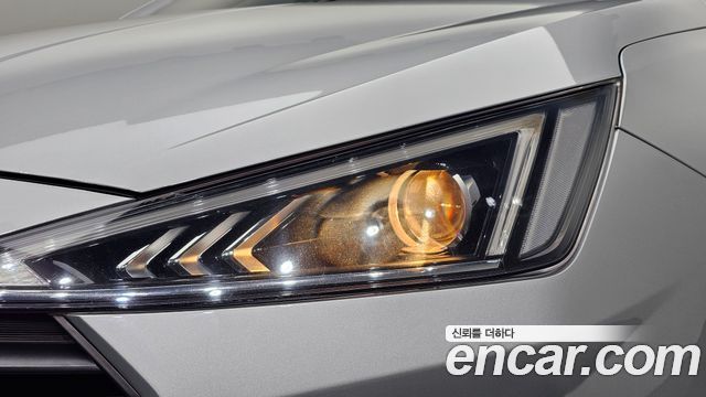 Hyundai AVANTE 2019 — photo 8