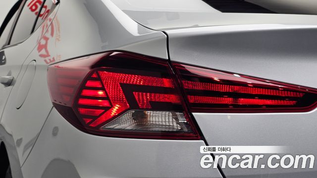 Hyundai AVANTE 2019 — photo 9