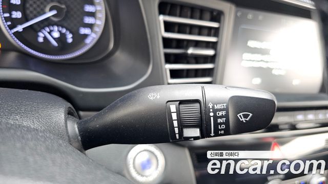 Hyundai AVANTE 2019 — photo 27