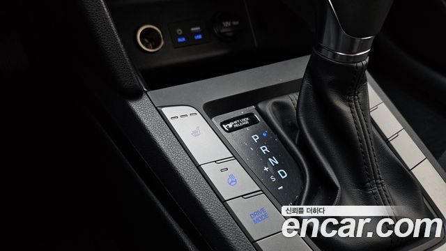 Hyundai AVANTE 2019 — photo 29