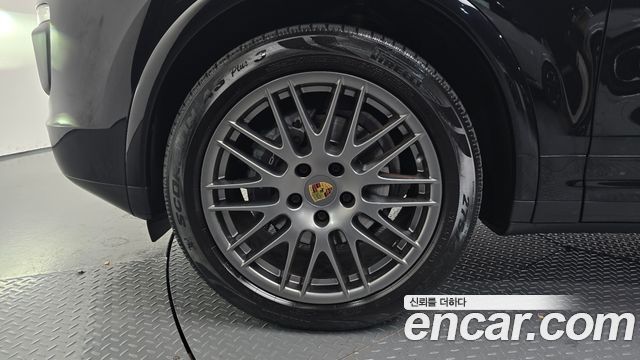 Porsche Cayenne 2017 — photo 5
