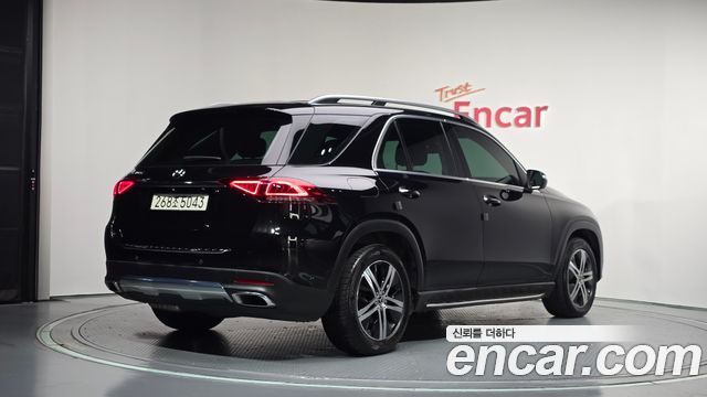 Mercedes-Benz GLE-Class 2019 — photo 2