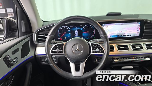 Mercedes-Benz GLE-Class 2019 — photo 19