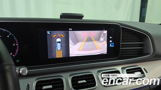 Mercedes-Benz GLE-Class 2019 — photo 20