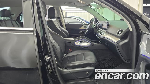 Mercedes-Benz GLE-Class 2019 — photo 16