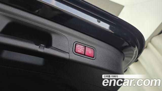 Mercedes-Benz GLE-Class 2019 — photo 31