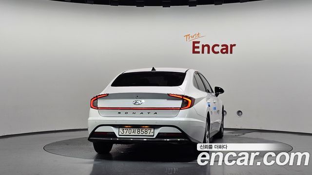 Hyundai Sonata 2022 — photo 4