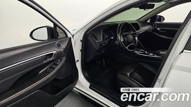 Hyundai Sonata 2022 — photo 13