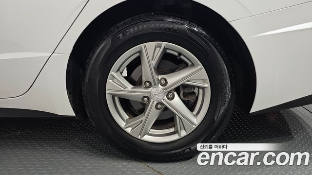 Hyundai Sonata 2022 — photo 7