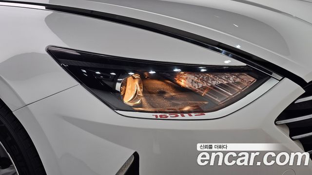 Hyundai Sonata 2022 — photo 8