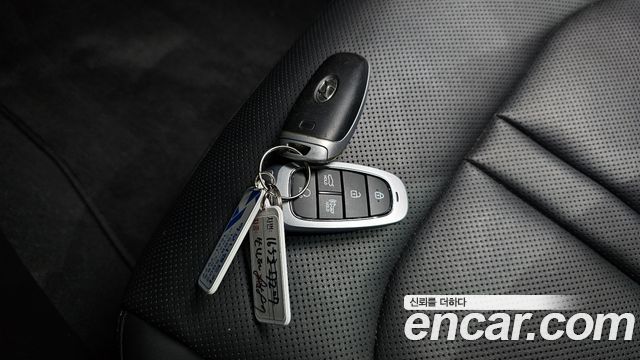 Hyundai Sonata 2022 — photo 35