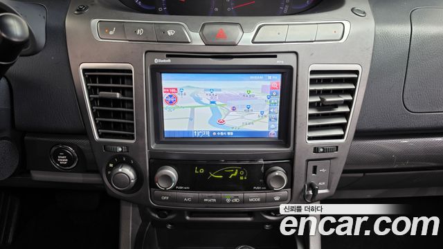 KG Mobility KORANDO 2015 — photo 16