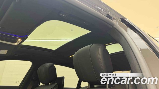 Mercedes-Benz S-Class 2025 — photo 20