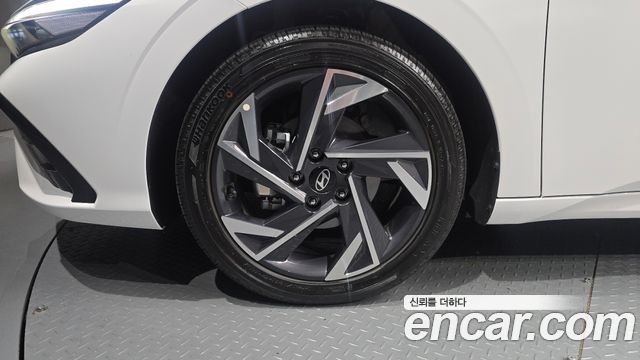 Hyundai AVANTE 2026 — photo 5