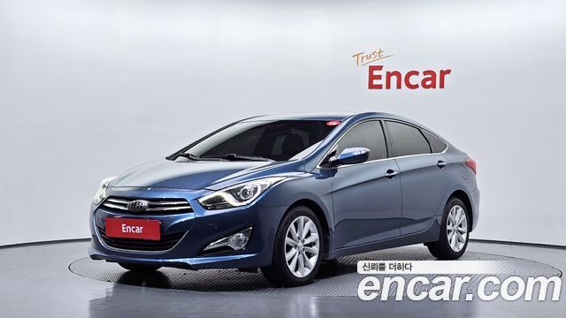 Hyundai i40 2012 — photo 1