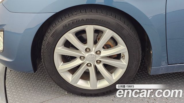 Hyundai i40 2012 — photo 5