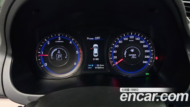 Hyundai i40 2012 — photo 8