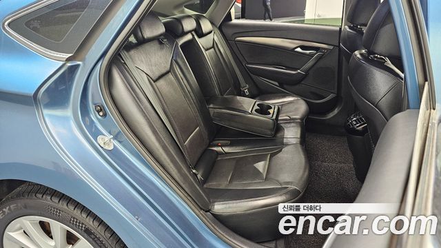 Hyundai i40 2012 — photo 11