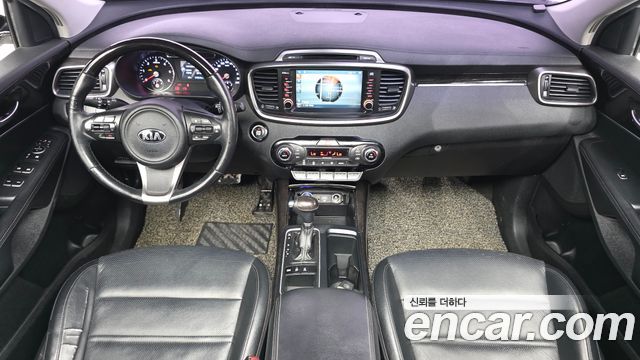 Kia Sorento 2016 — photo 10