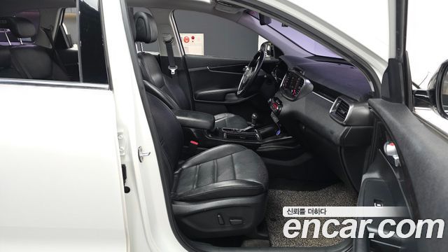 Kia Sorento 2016 — photo 17