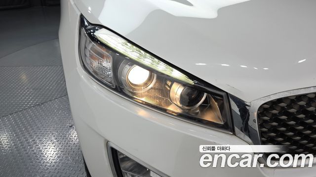 Kia Sorento 2016 — photo 8