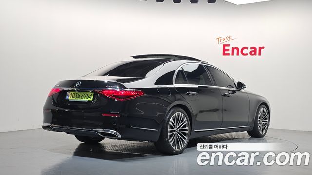 Mercedes-Benz S-Class 2022 — photo 2