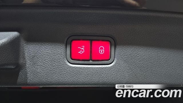 Mercedes-Benz S-Class 2022 — photo 17