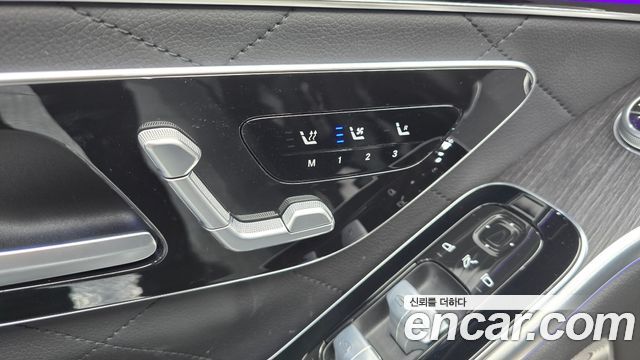 Mercedes-Benz S-Class 2022 — photo 20
