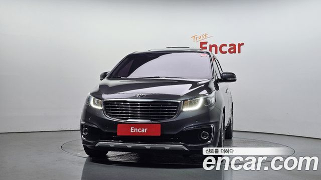Kia Canival 2018 — photo 3