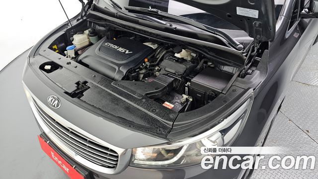 Kia Canival 2018 — photo 6