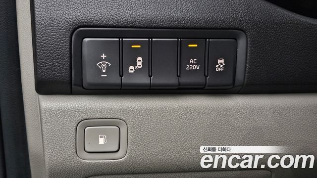 Kia Canival 2018 — photo 12