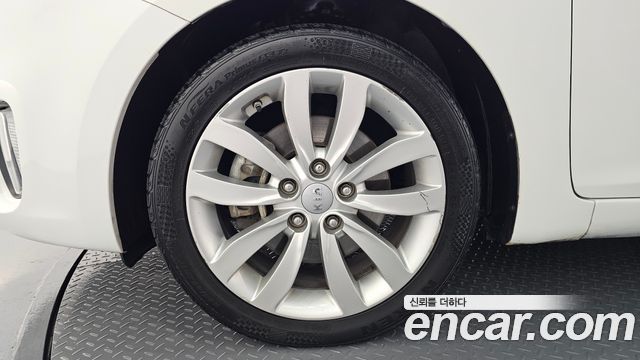 Kia Carens 2014 — photo 5