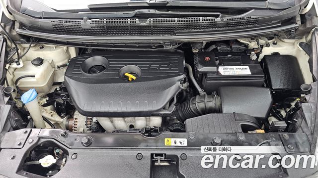 Kia Carens 2014 — photo 6