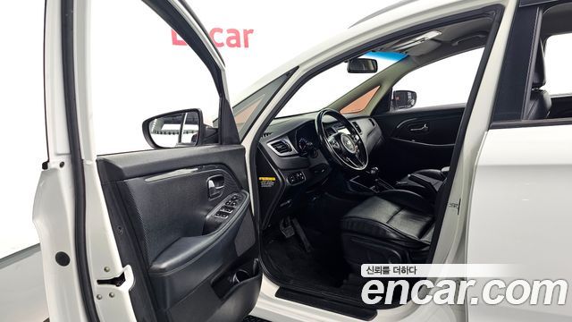 Kia Carens 2014 — photo 13
