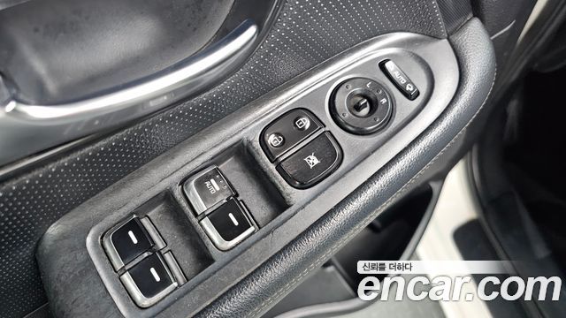 Kia Carens 2014 — photo 19