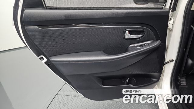 Kia Carens 2014 — photo 15