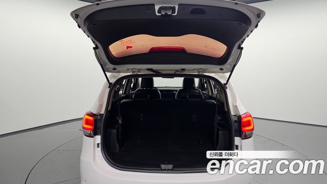 Kia Carens 2014 — photo 30